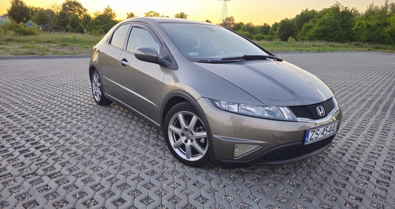 Honda Civic cena 23500 przebieg: 216336, rok produkcji 2008 z Szczecin małe 191